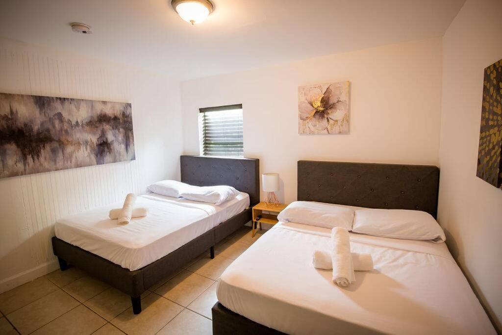 3 Bedroom Miami Home 15 Minutes To The Beach ภายนอก รูปภาพ