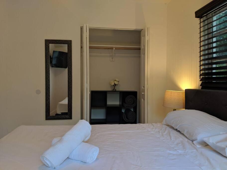 3 Bedroom Miami Home 15 Minutes To The Beach ภายนอก รูปภาพ