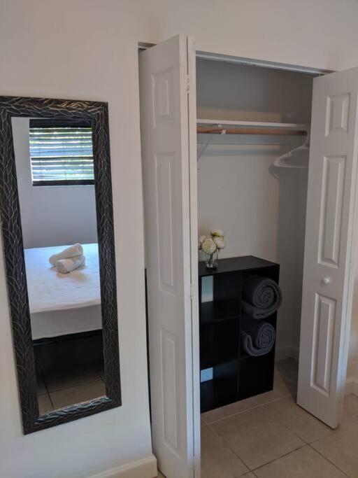 3 Bedroom Miami Home 15 Minutes To The Beach ภายนอก รูปภาพ