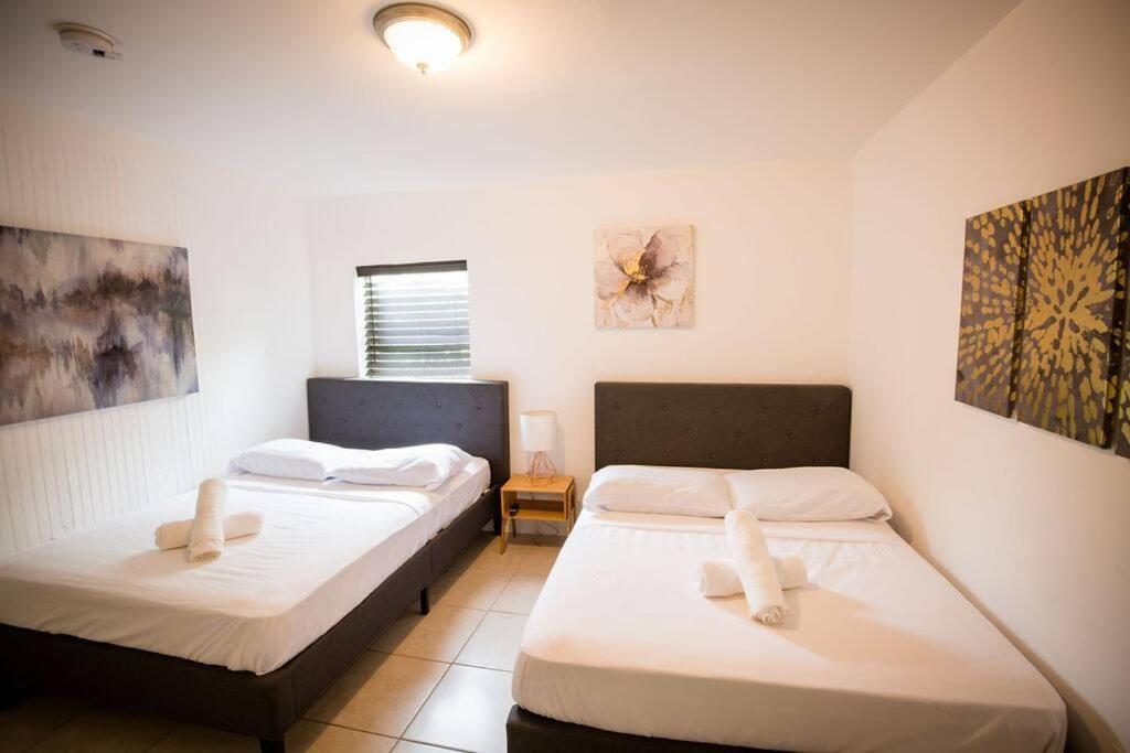3 Bedroom Miami Home 15 Minutes To The Beach ภายนอก รูปภาพ